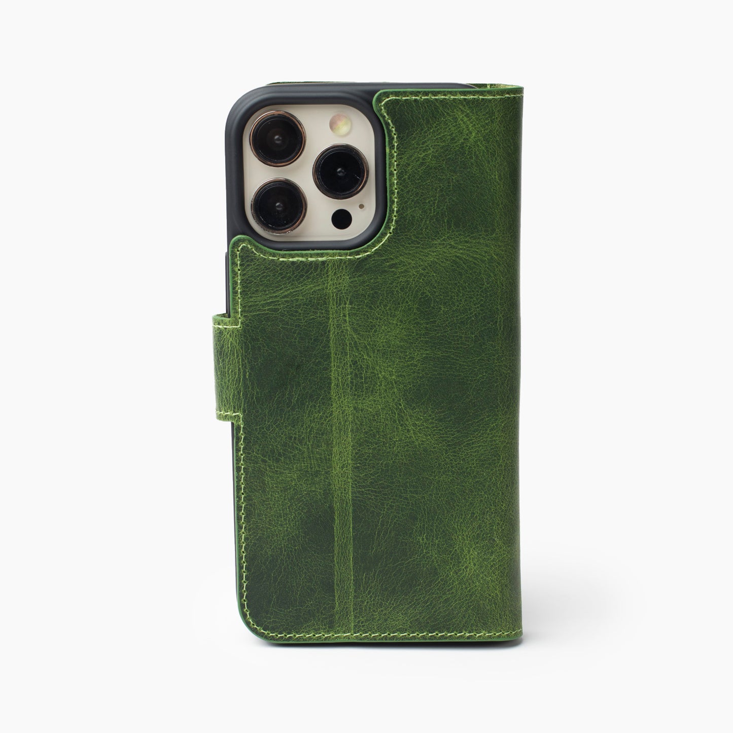Wachikopa leather Classic iPhone Case for iPhone 15 / 14 / 13 Green