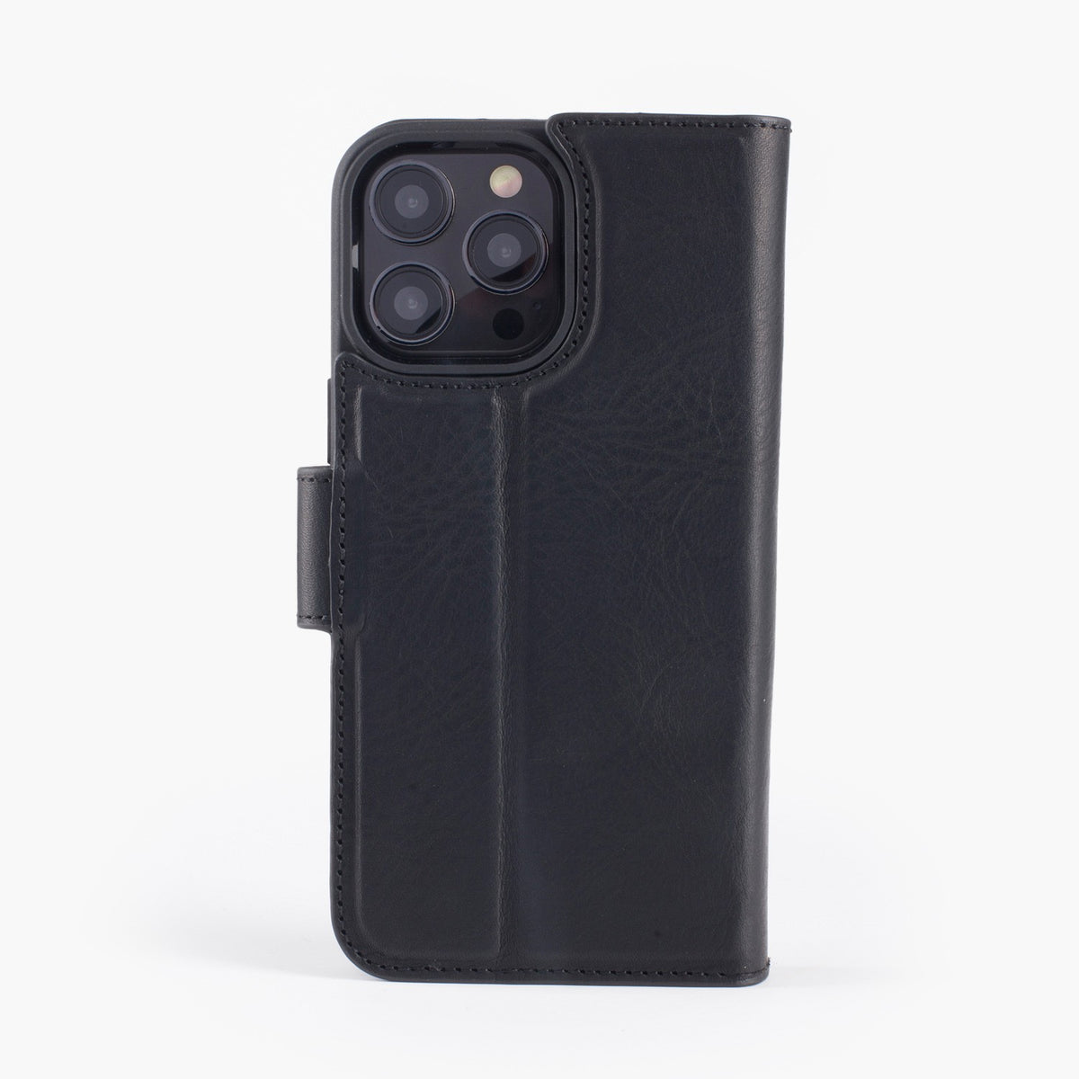 Wachikopa leather Magic Book Case 2 in 1 for iPhone 11 Pro Max Black