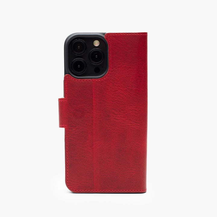 Wachikopa leather Classic iPhone Case for iPhone 16e Red