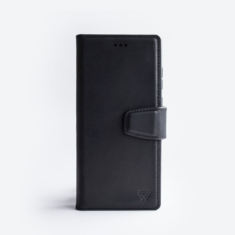 Wachikopa leather Magic Book Case 2 in 1 for iPhone 15 Pro Black