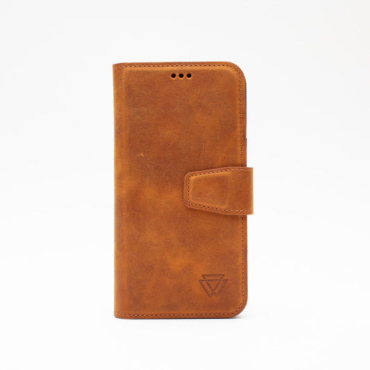 Wachikopa Leather Classic iPhone Case for iPhone 16 Pro Brown