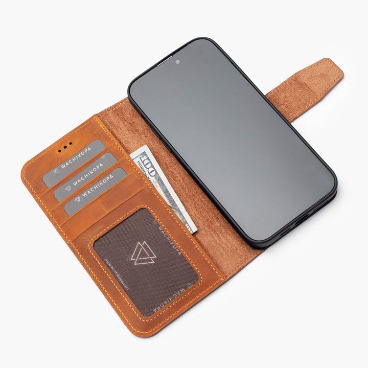 Wachikopa leather Classic iPhone Case for iPhone 16 Brown
